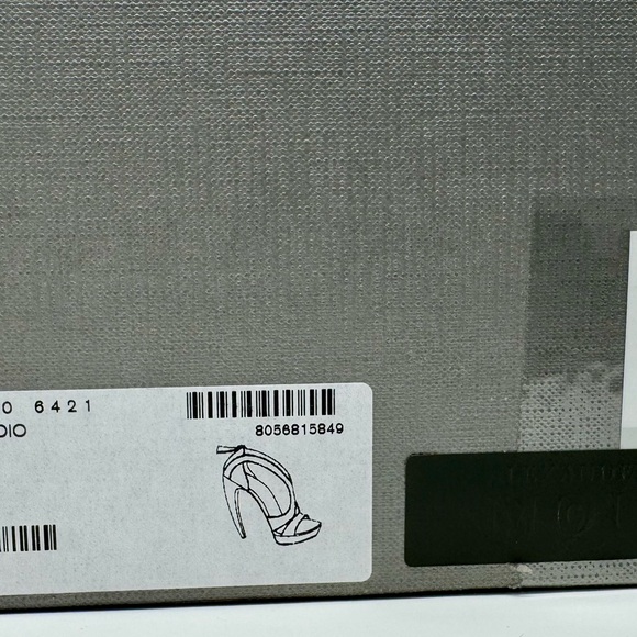 Alexander McQueen Armadillo Heels in Geranium, Size 38.5 - Picture 7 of 7